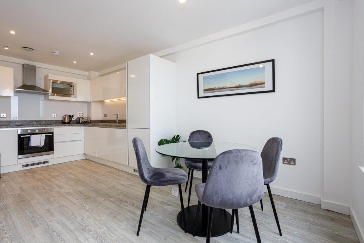 Contemporary 2 Bedroom Duplex In Salford Manchester Eksteriør bilde
